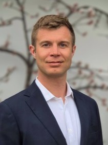Dr. Jeppe Brage Christensen